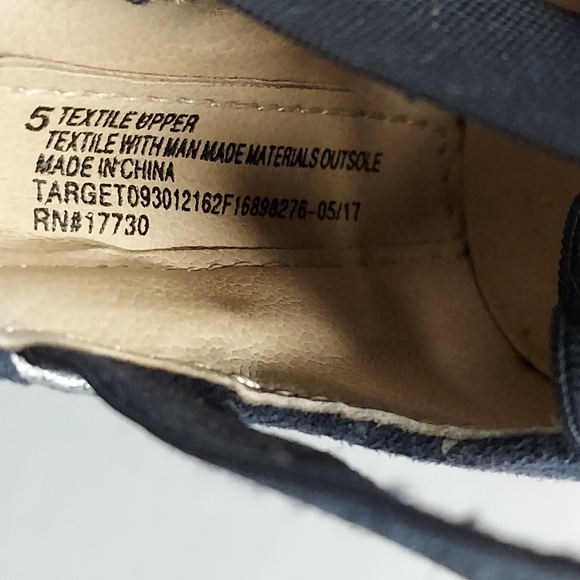 Cat & Jack Girl's Navy Silver Stars Shoes - Picture 12 of 12